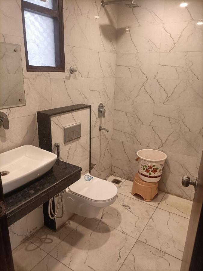Family Hotel Tark Near Igi Airport Delhi Nova Deli Exterior foto