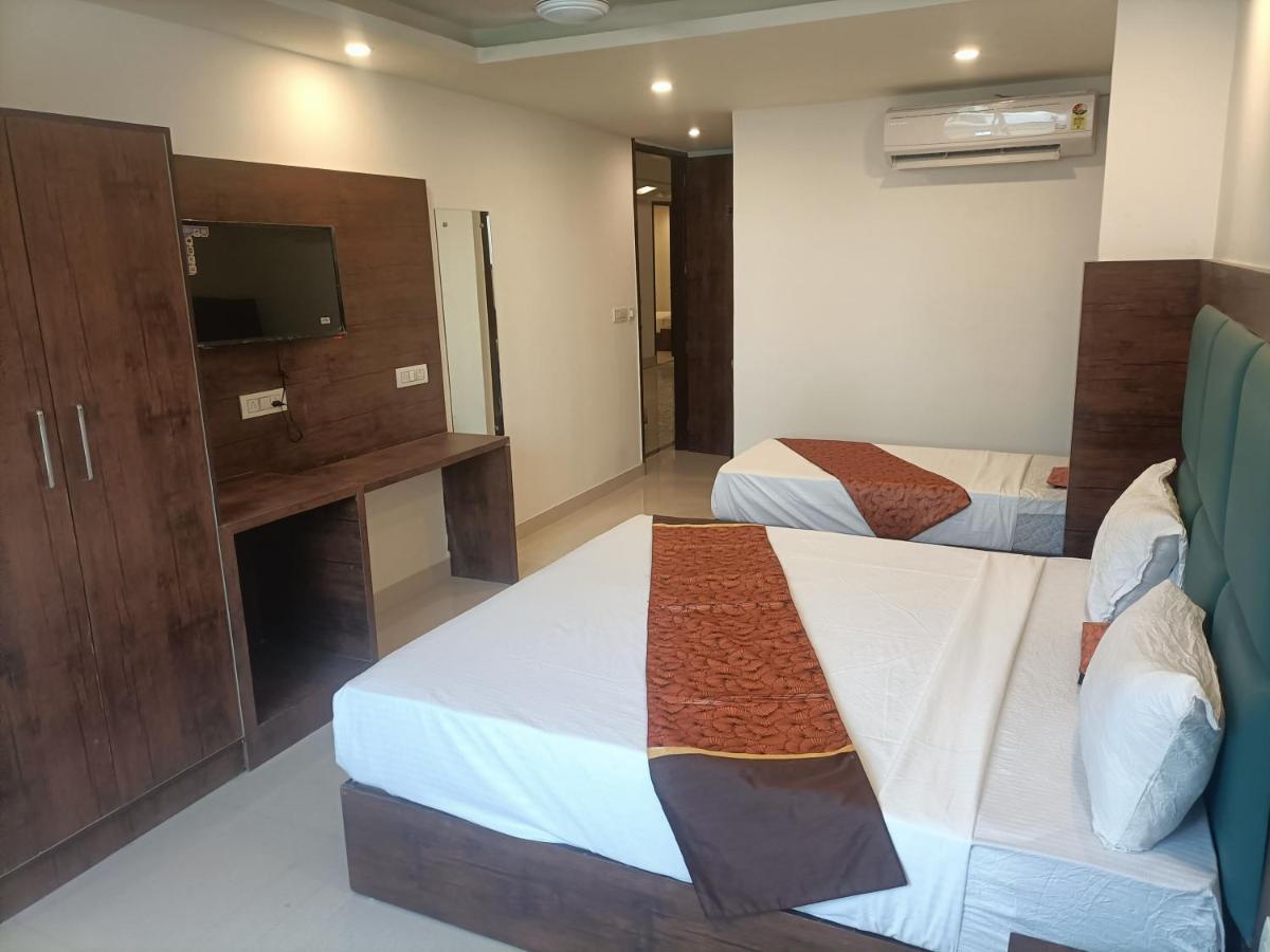 Family Hotel Tark Near Igi Airport Delhi Nova Deli Exterior foto