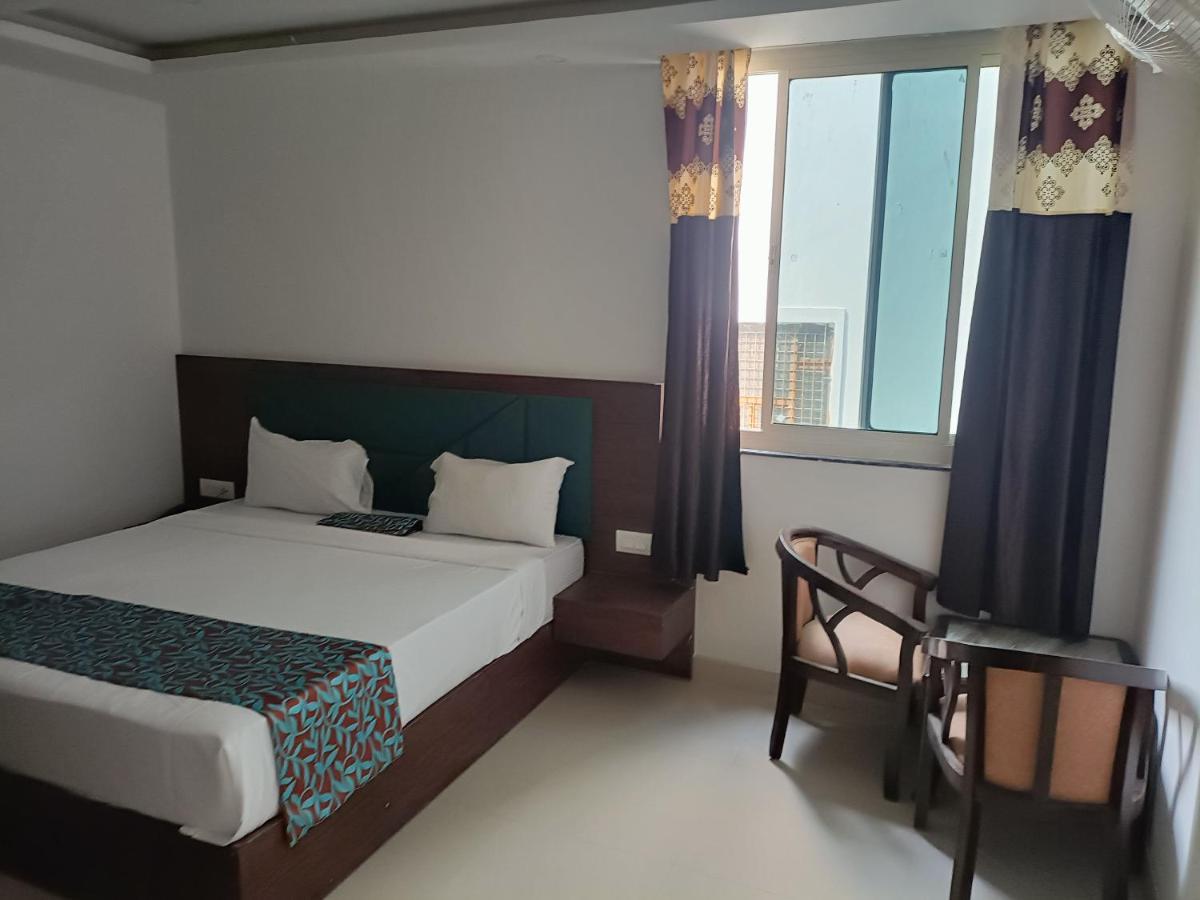 Family Hotel Tark Near Igi Airport Delhi Nova Deli Exterior foto